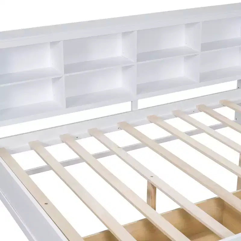 Canapé-lit double en bois blanc